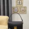 LOUIS VUITTON 
SOFT TWIST 
27 x 19 x 9 cm