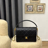 Chanel Small Flap
22 x 16 x 5 cm