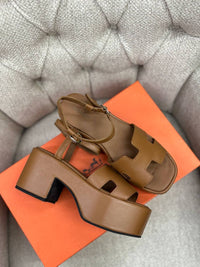 BrandsbyMaya