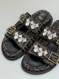 BrandsbyMaya